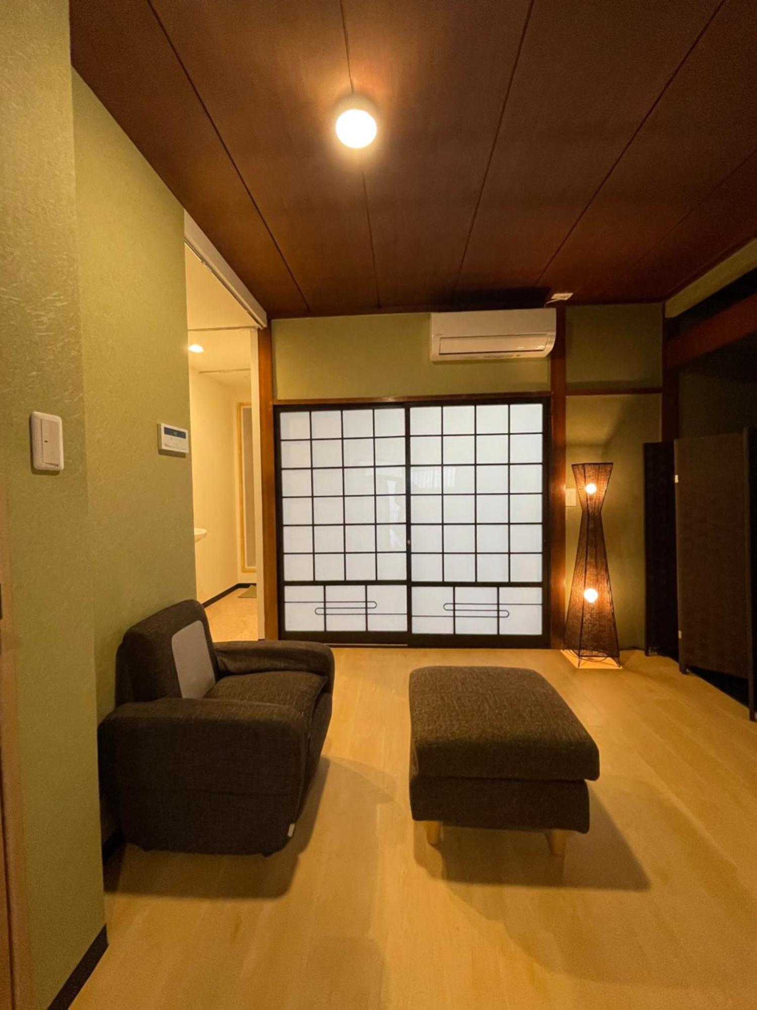 Апартаменты Namba Shinsaibashi 10 Mins Osaka Castle　East Экстерьер фото