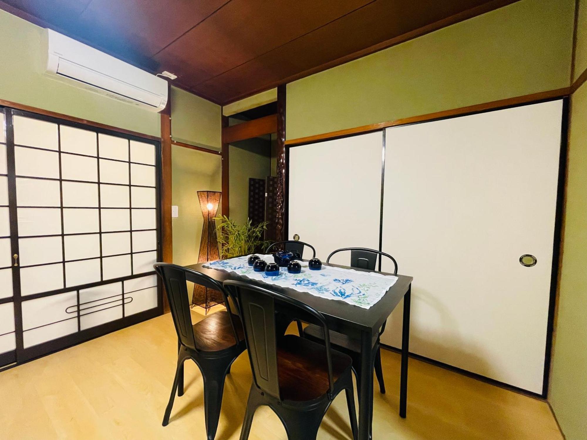Апартаменты Namba Shinsaibashi 10 Mins Osaka Castle　East Экстерьер фото