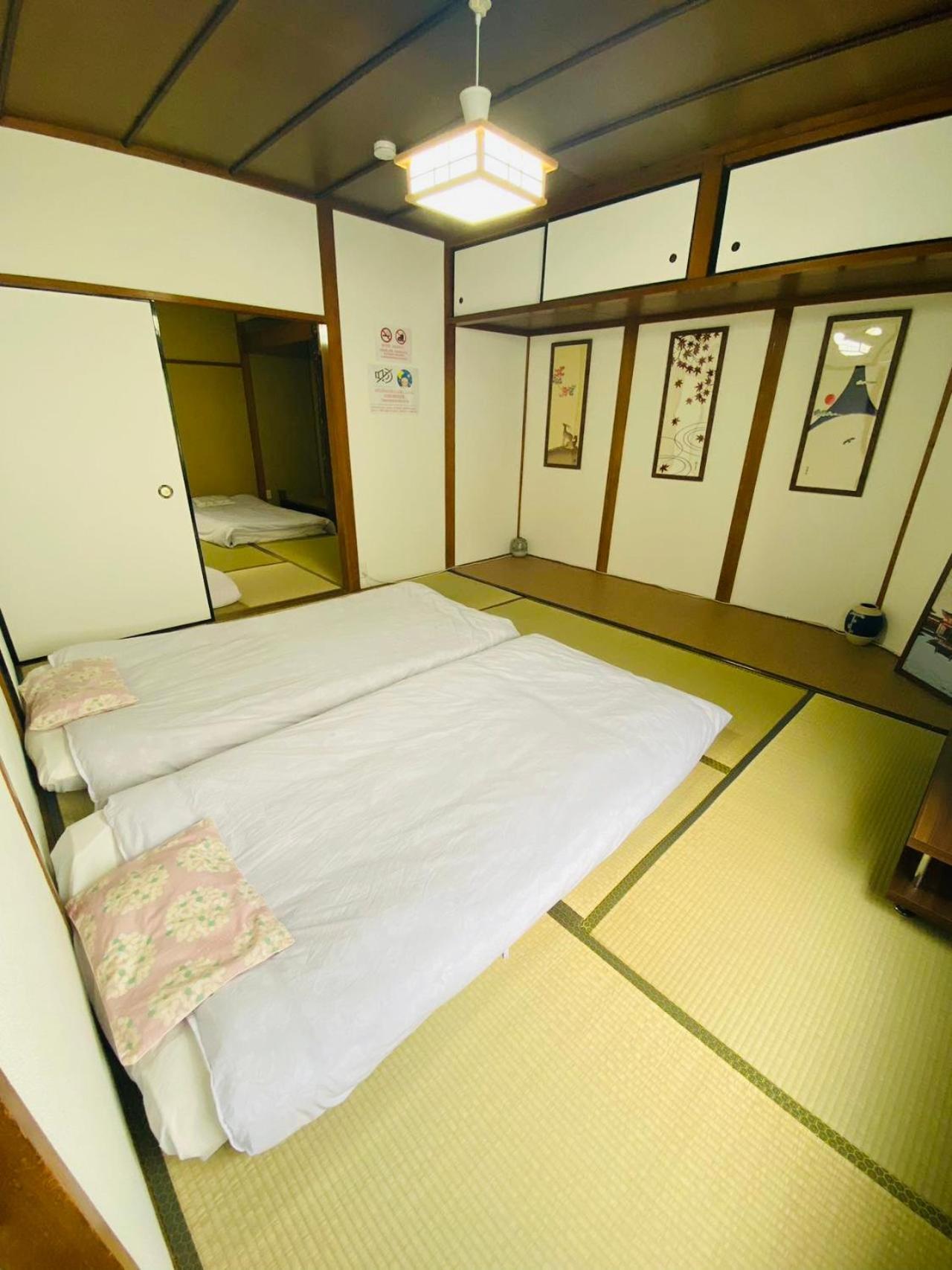 Апартаменты Namba Shinsaibashi 10 Mins Osaka Castle　East Экстерьер фото